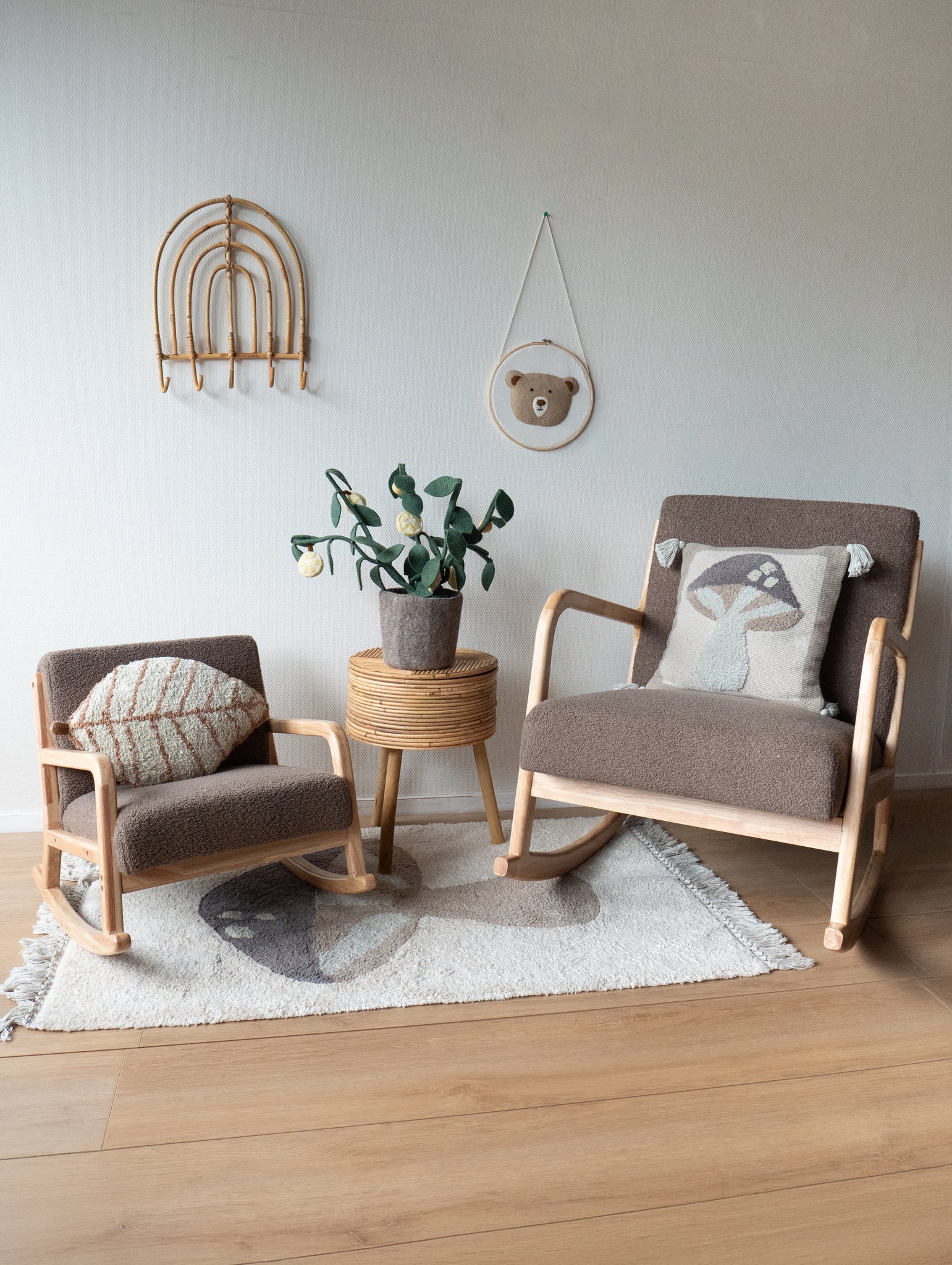Kidsdepot schommelstoel Aiden - taupe