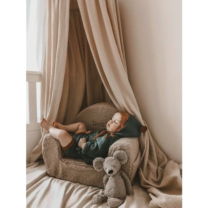 Teddy kinderstoel met naam geborduurd