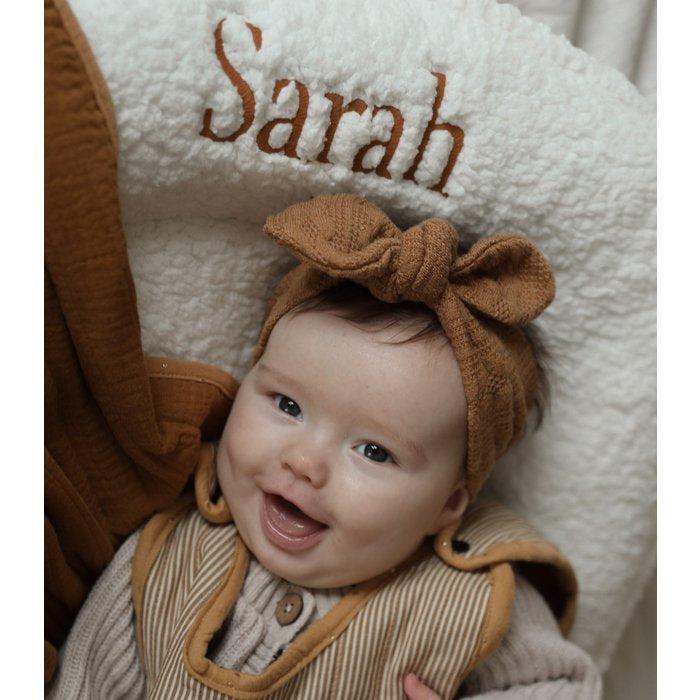 Teddy nestje geborduurd met naam