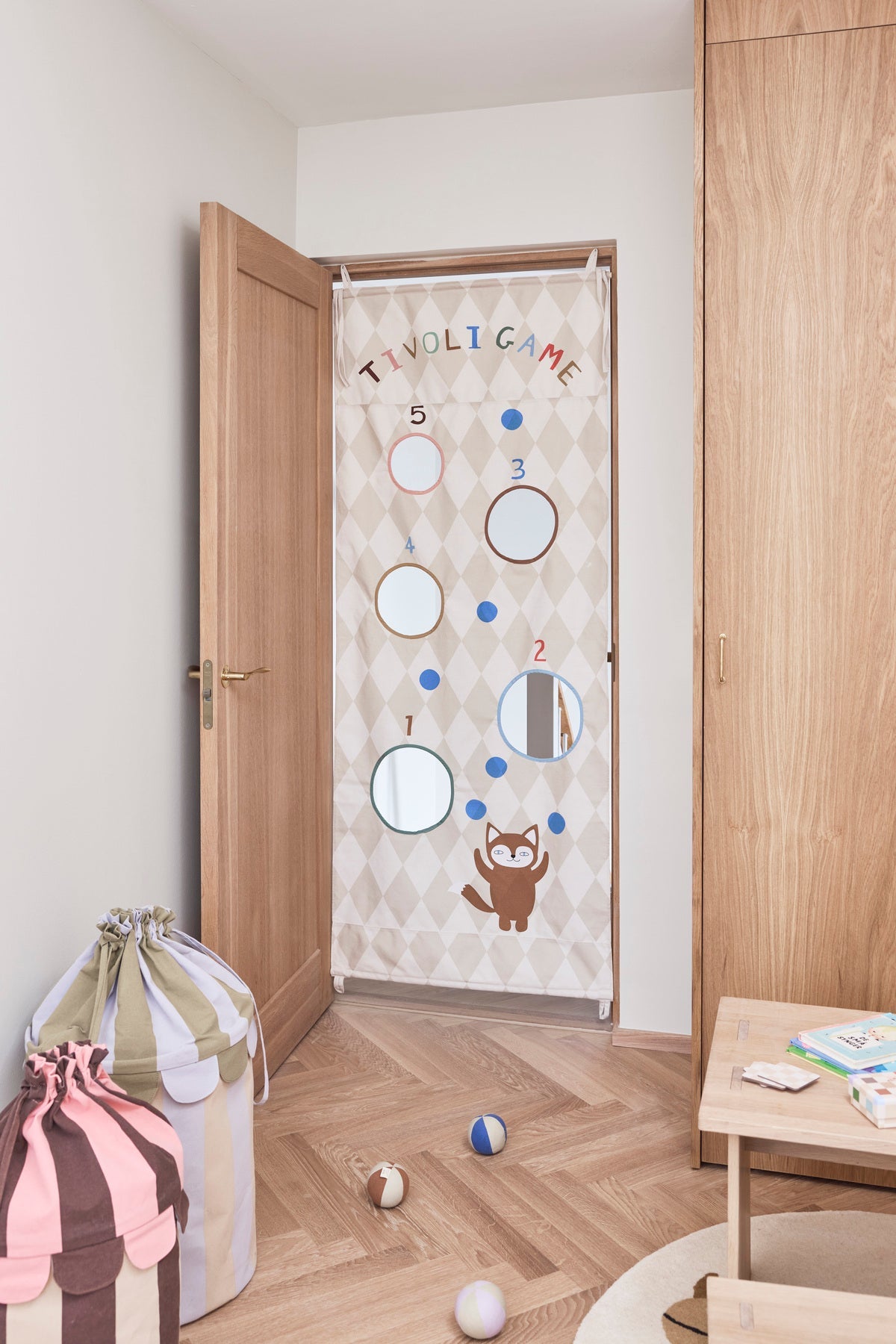 Tivoli Play Door