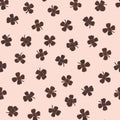 Behangstaal Meet me at the Wall - Lucky Clover - Brown - Joëlle Wehkamp