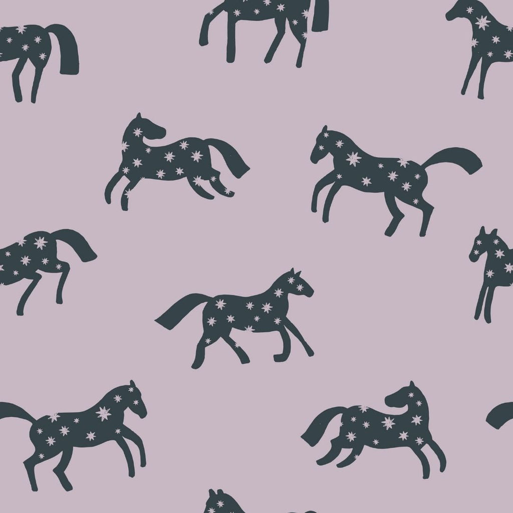Behang Meet me at the Wall - Magic Horses - Lilac - Joëlle Wehkamp