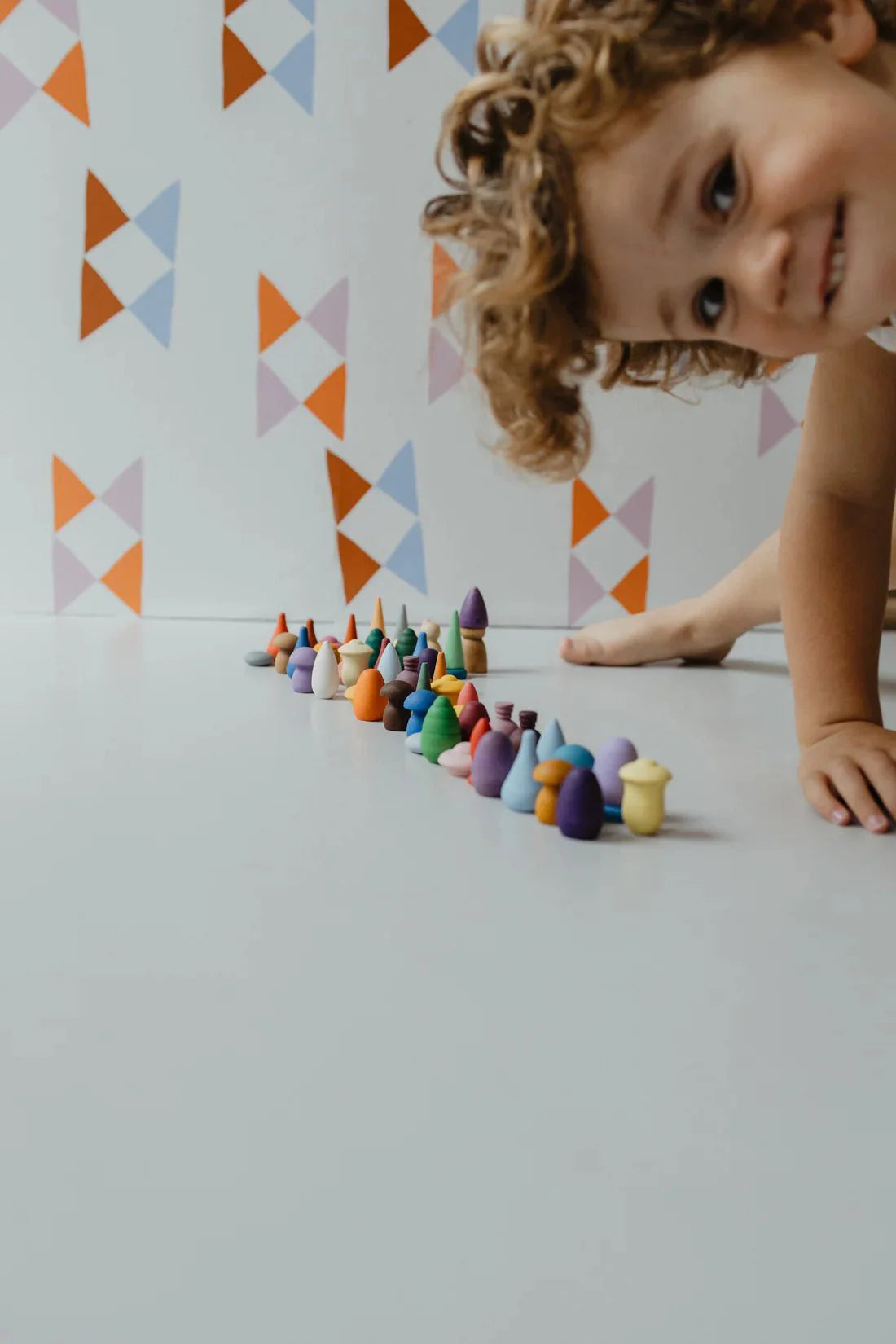 Behang Meet Me at the Wall - Wow Bow Uni - Carolien Baudoin