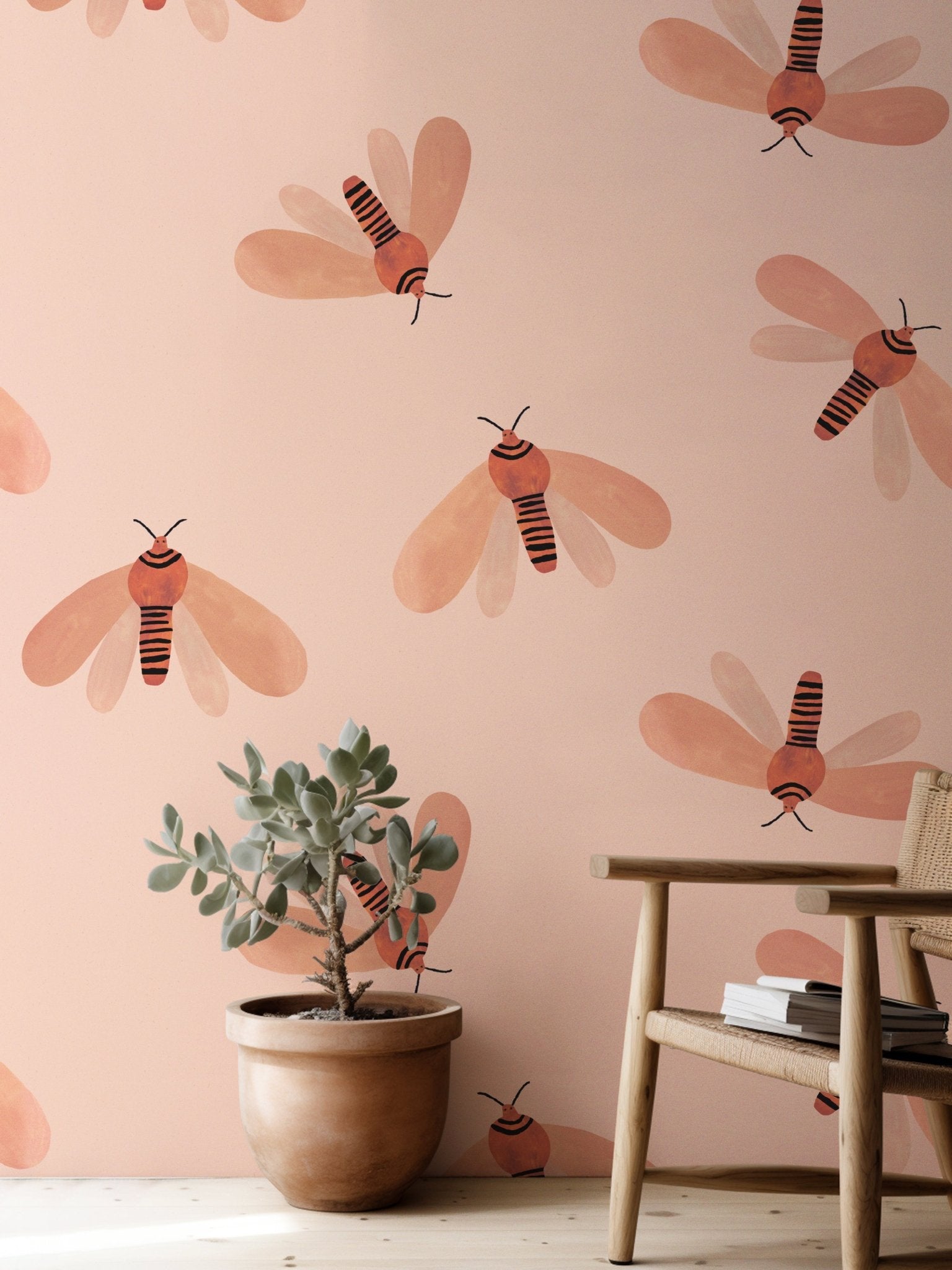 Behang Meet Me at the Wall - Moth Natural - Aniek Bartels