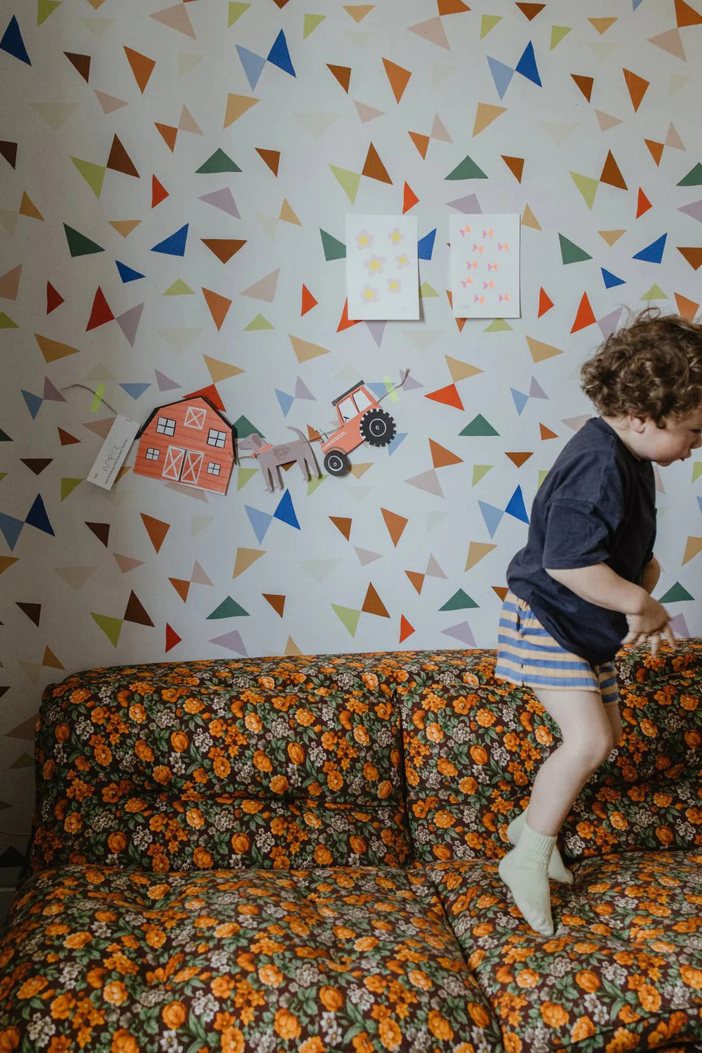 Behangstaal Meet Me at the Wall - Circus Rock Multicolor - Carolien Baudoin