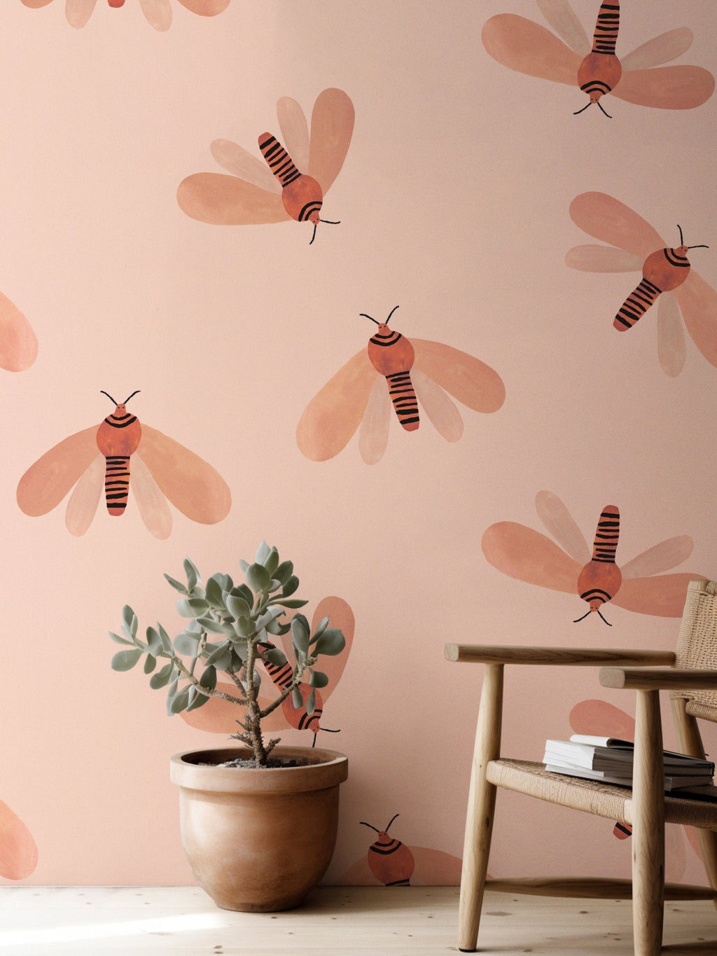 Behangstaal Meet Me at the Wall - Moth Natural - Aniek Bartels